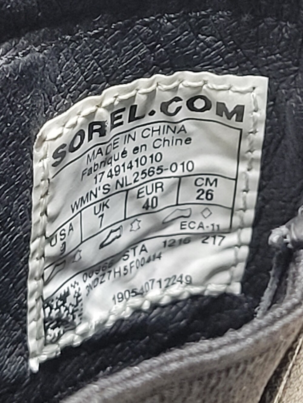 SOREL After Hours Chelsea Wedge Ankle Boots Black Leather Size 9 - Picture 8 of 11